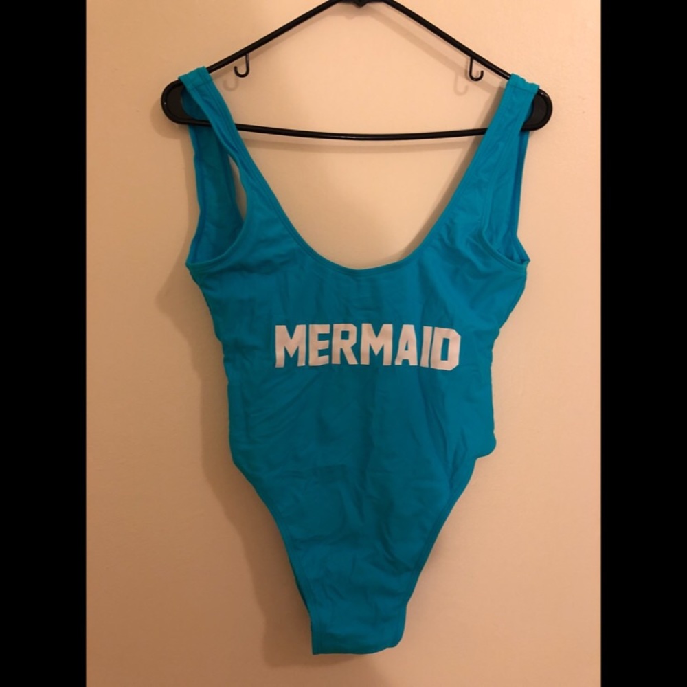 Mermaid Rave suit  🧜🏼‍♀️👙